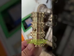 piezas mecanizadas de acero inoxidable y de latón