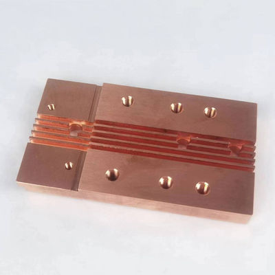 Buen precio Las partes del torno de chapa de metal CNC duradero y de alta precisión Doblaje con láser Partes de estampado de metal de color personalizado en línea