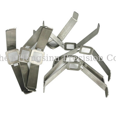 Buen precio Partes de flexión de chapa de acero inoxidable de alta resistencia con corte y flexión de precisión para estructuras complejas personalizadas En línea